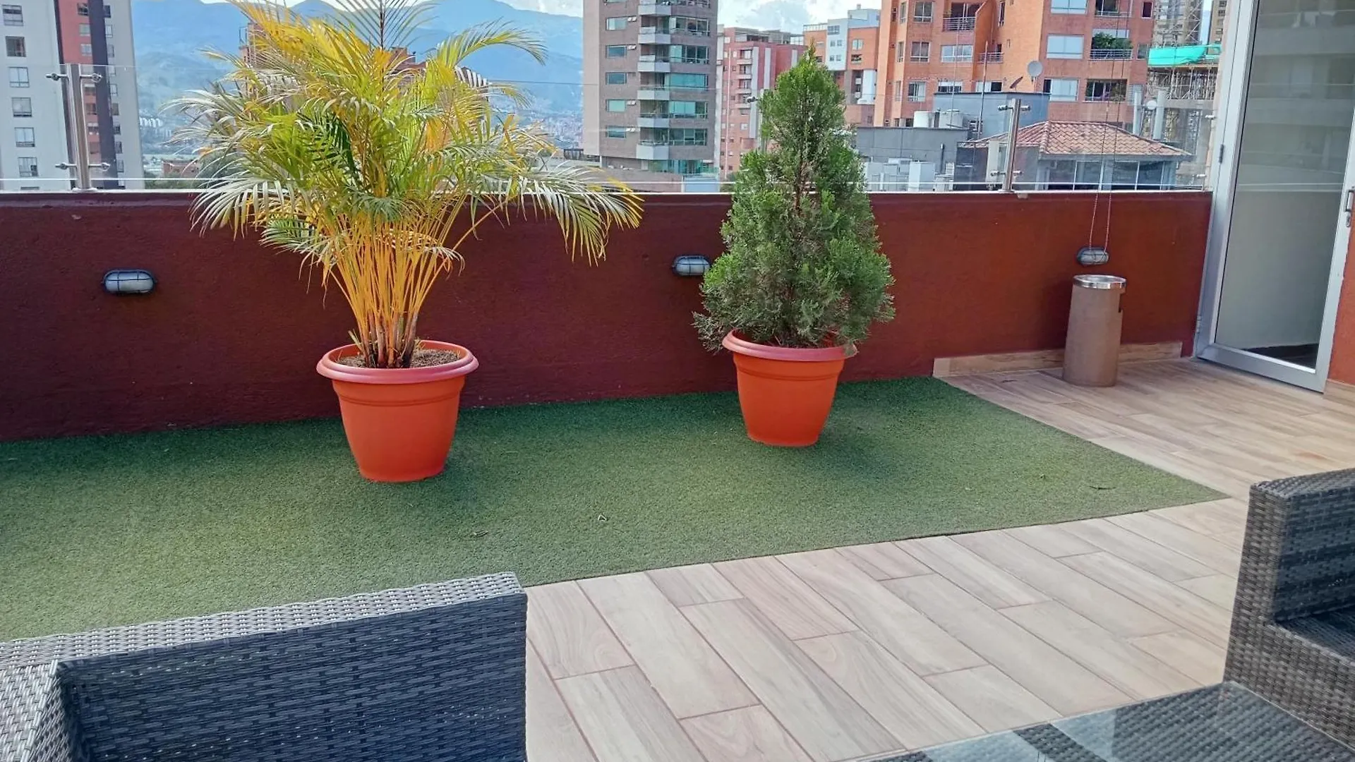 Hotel Lomas 10 Medellin By Dico
