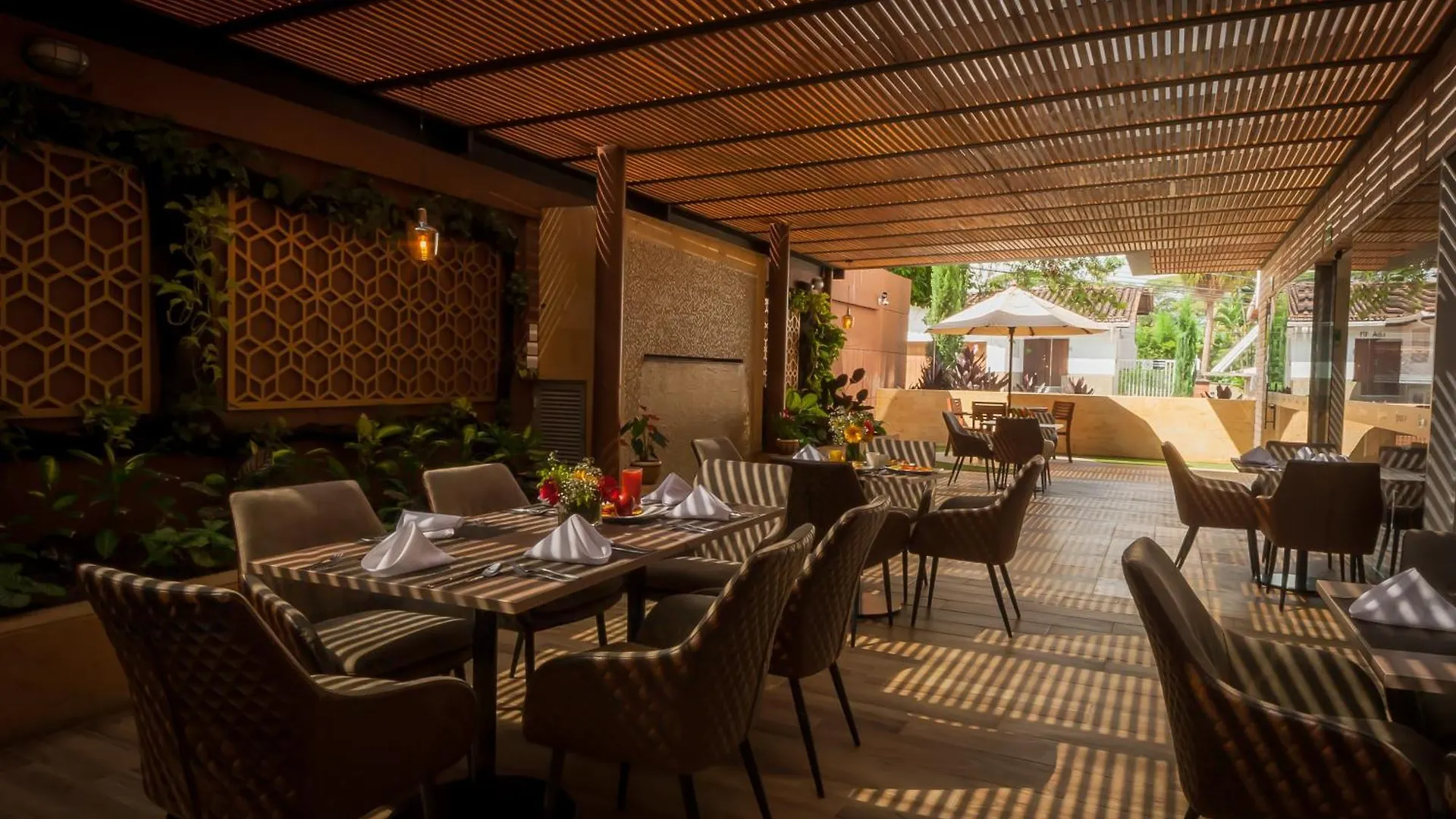 Hotel Lomas 10 Medellin By Dico