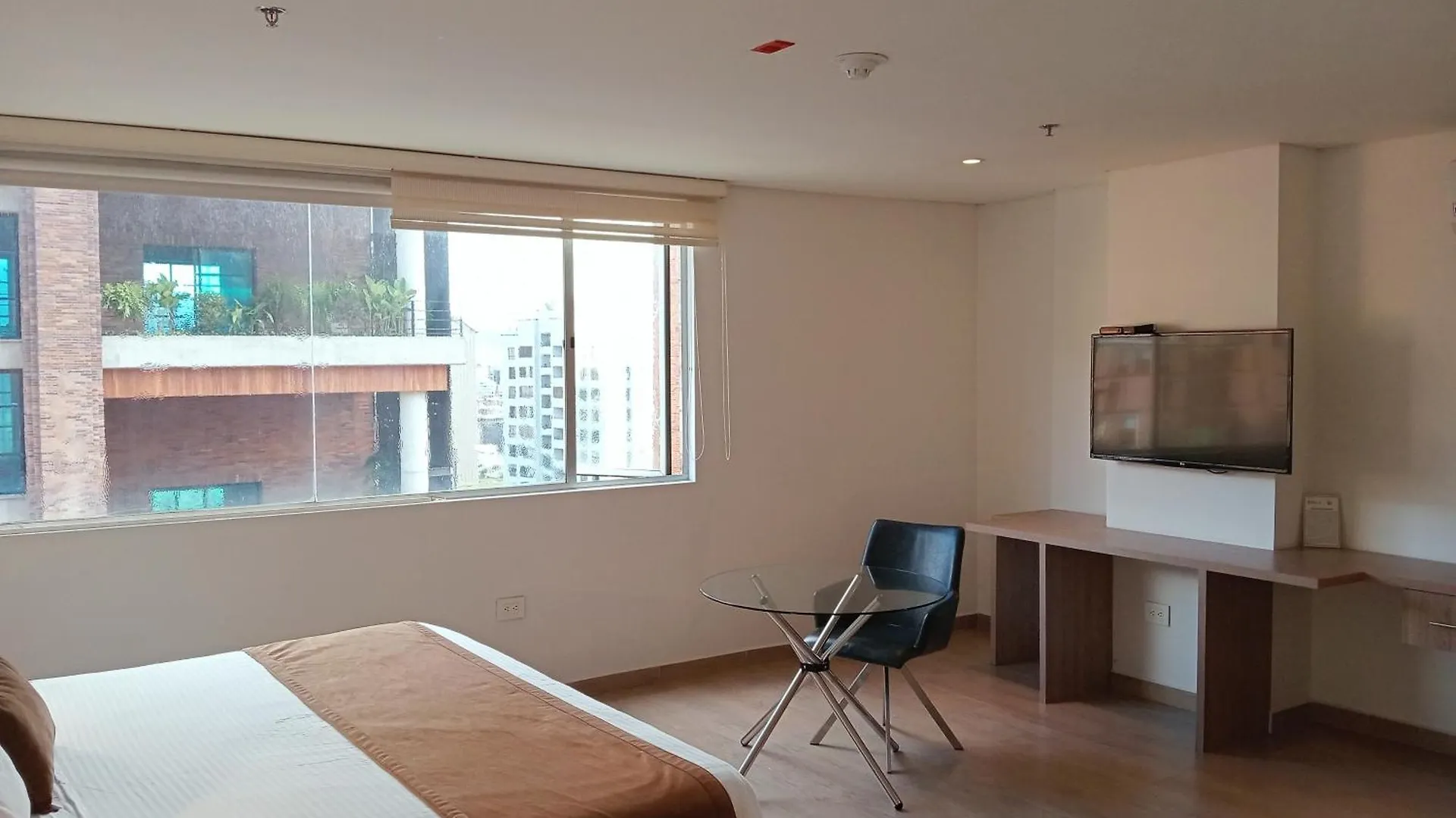 Hotel Lomas 10 Medellin By Dico