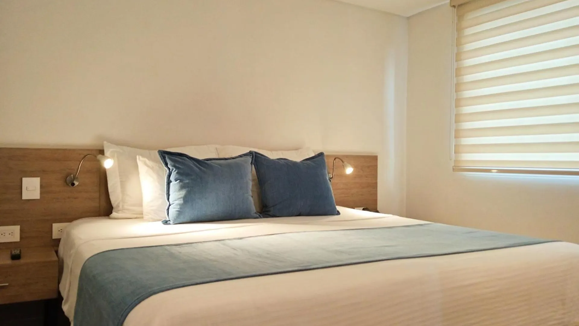 Hotel Lomas 10 Medellin By Dico