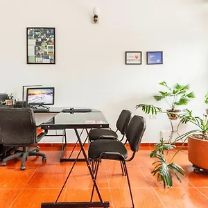https://el-castillo-de-azucar-iv.cali-hotels.com