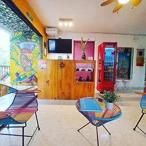https://casa-hostel-shalon-adonai.cartagena-hotels.org